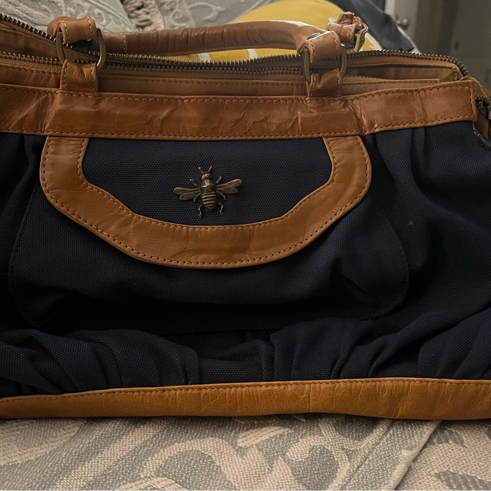 Urban Outfitters Bee 23 purse